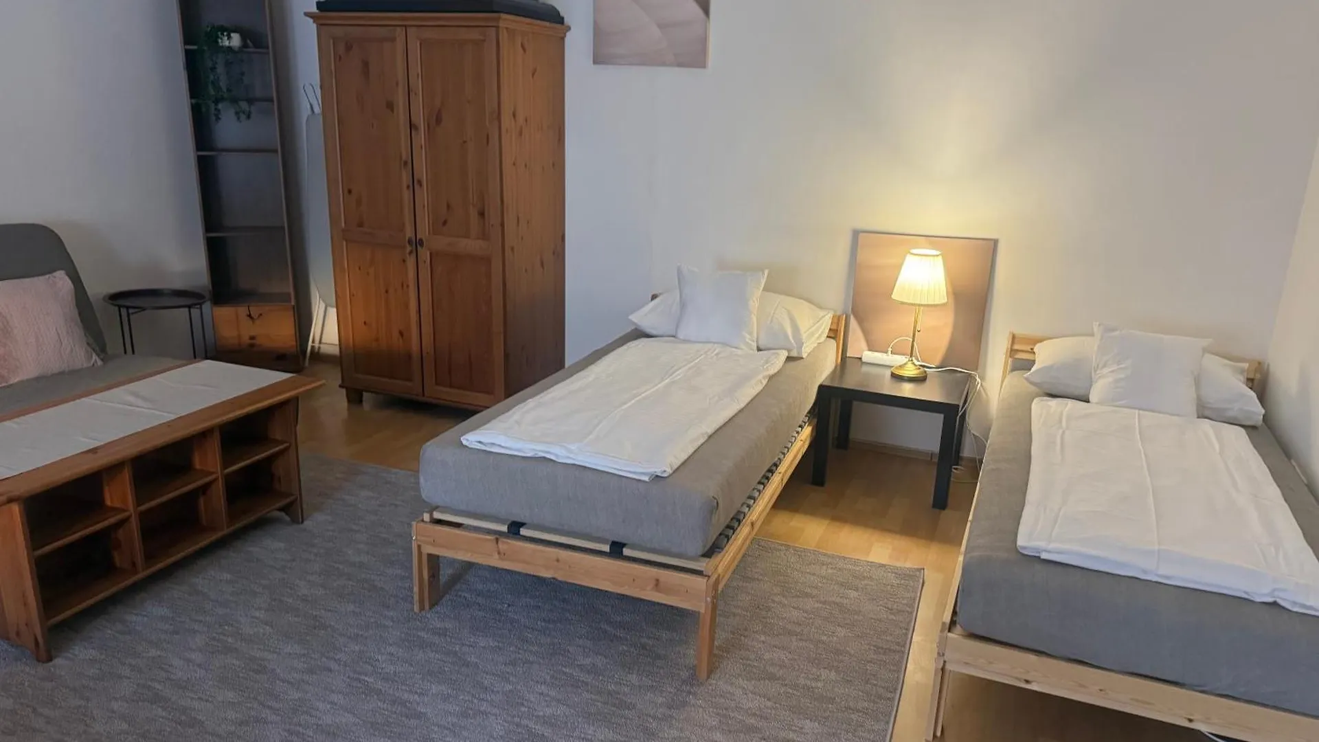 H1 Apartman 부다페스트 아파트