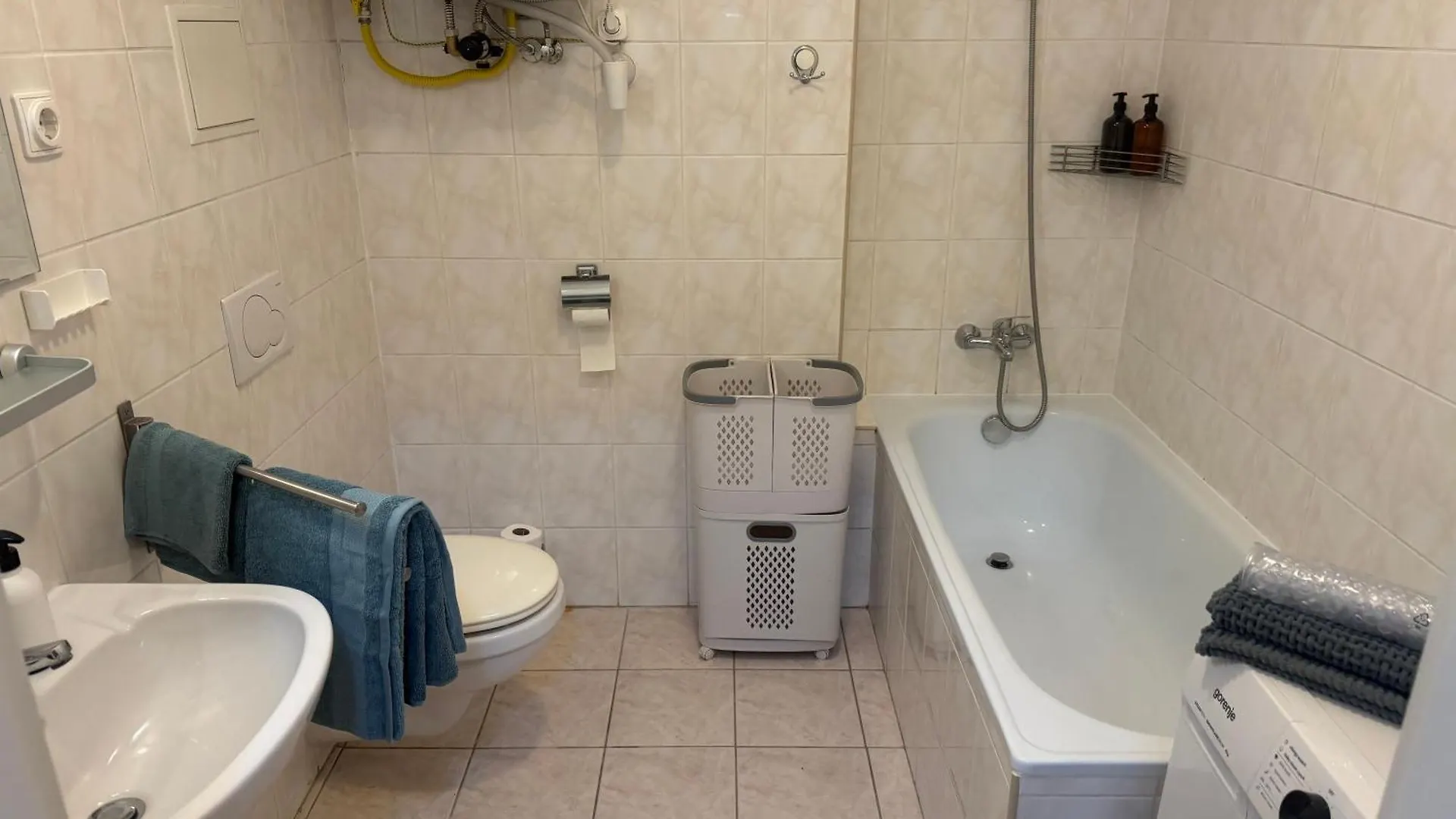 H1 Apartman 부다페스트 아파트